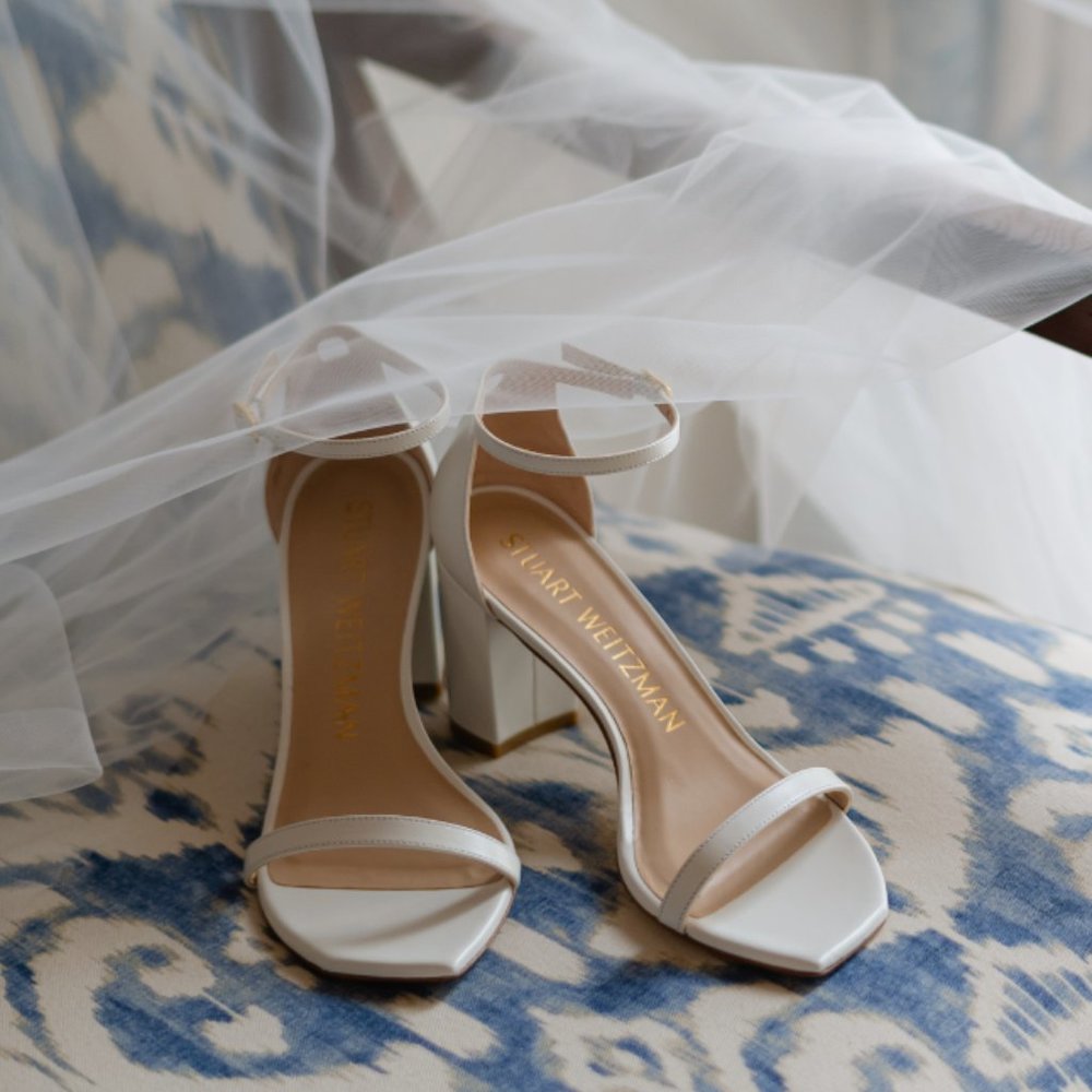 STUART WEITZMAN
White leather Amelina Block sandals